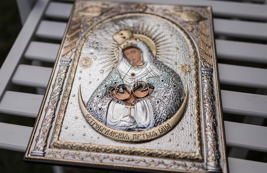 Икона XIX века в серебряном окладе — 140 000 ₽